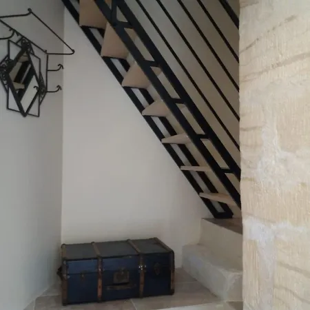 Le Loft De La Salamandre * 萨尔拉拉卡内达