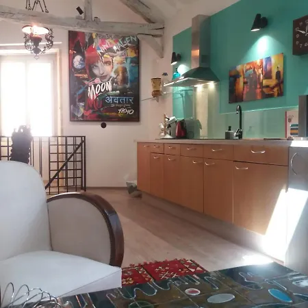 Le Loft De La Salamandre * 萨尔拉拉卡内达